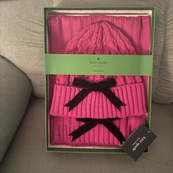 NEW Kate Spade Pink Knit Beanie Hat and Scarf Set